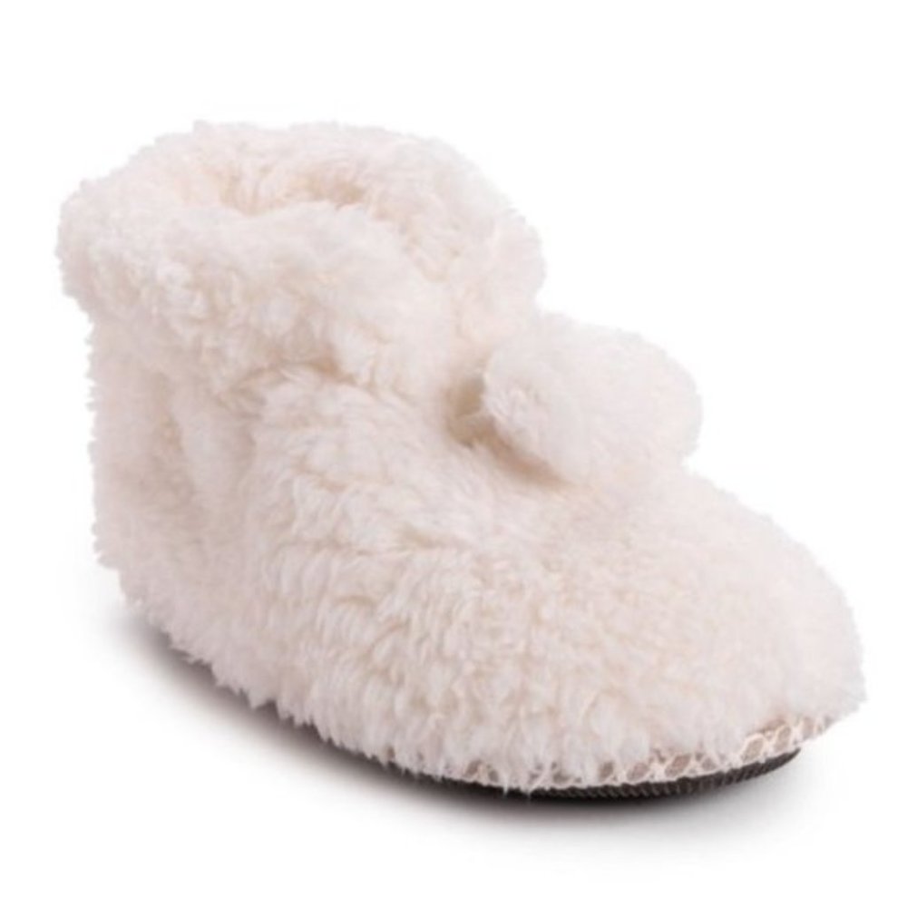 Muk Luks White Cozy Faux Fur Bootie Slipper - Picture 1 of 9